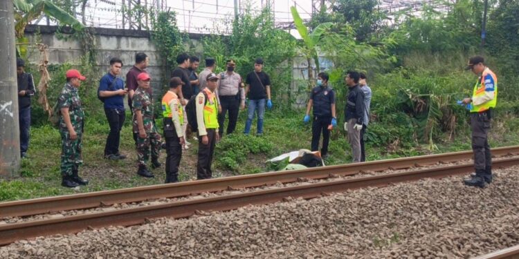‎Pria Tewas Tertabrak Kereta di Tanah Sareal Bogor, Polisi Selidiki Penyebab Kejadian‎