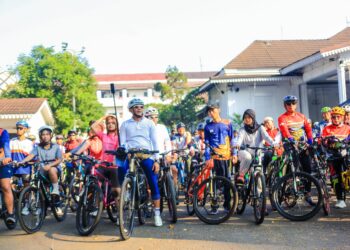 Meriahkan HJB ke-544, Dedie Rachim Apresiasi Antusiasme Warga di Bogor Green Cycling with Gastro Fest
