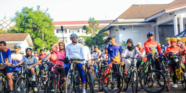 Meriahkan HJB ke-544, Dedie Rachim Apresiasi Antusiasme Warga di Bogor Green Cycling with Gastro Fest