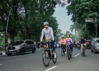 Jenal Mutaqin Ajak Warga Gowes Sambil Pantau Kondisi Jalur Sepeda di Kota Bogor