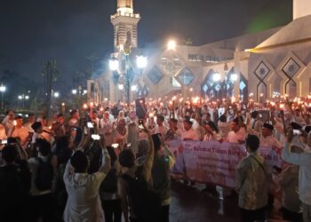 Dari Masjid ke Masjid, Ribuan Peserta Ikuti Pawai Obor Tahun Baru Islam