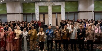 Denny Mulyadi Lepas 192 Lulusan SMP Bosowa Bina Insani, Tekankan Pentingnya Karakter dan Integritas