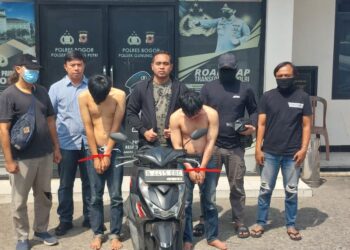 Ringkus Residivis Spesialis Curanmor, Polsek Gunung Putri Amankan Senjata Rakitan