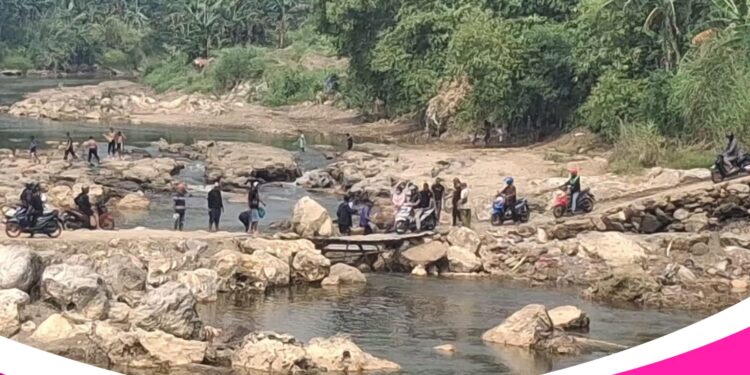 Pemerintah Kemana?, Pengendara Keluhkan Jembatan Sementara di Proyek Jembatan WIKA Berbayar