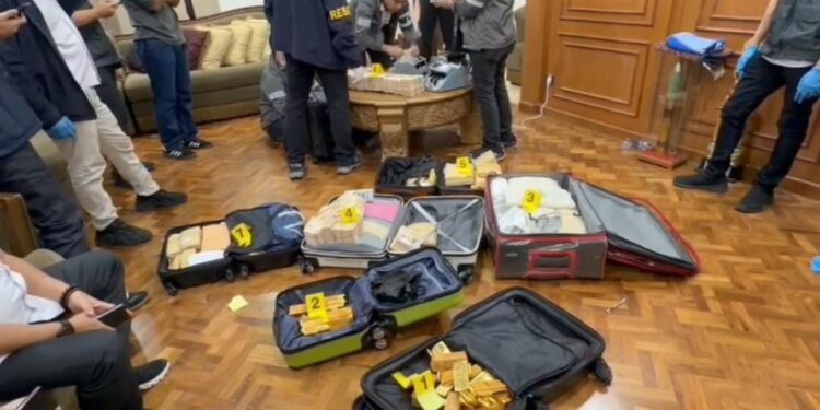 Usai de’CLAN, Polri Geledah Rumah Mewah di Sentul City, Sita Emas 74 Kg dan Uang Tunai Senilai Rp476 Miliar