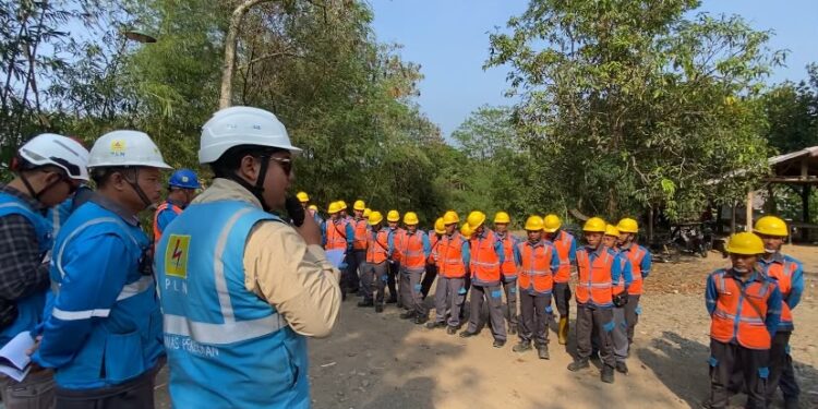PLN Gunung Putri Gelar ‘Grebek Penyulang’ Tingkatkan Keandalan Pasokan Listrik di Jonggol
