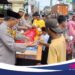Polsek Citeureup Bagikan 500 Paket Nasi dalam Program Jumat Berkah, Wujud Kepedulian kepada Masyarakat
