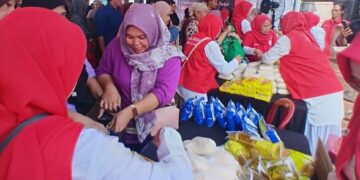 ‎Milad ke-5 Komunitas Berbagi Jalur: Gelar Cek Kesehatan Gratis Hingga Tebus Murah Paket Sembako‎