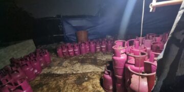 Polsek Gunung Putri Grebek Gudang Oplosan Gas LPG, Tiga Terduga Pelaku Kabur Lompat Pagar