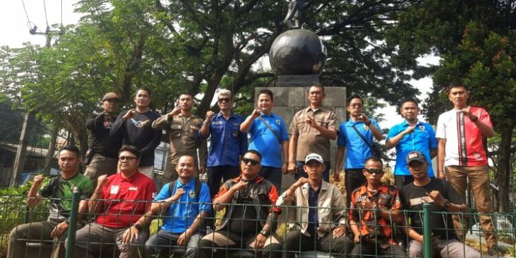 KNPI Cileungsi Gelar Korve, Dorong Taman KNPI Jadi Ruang Publik yang Nyaman