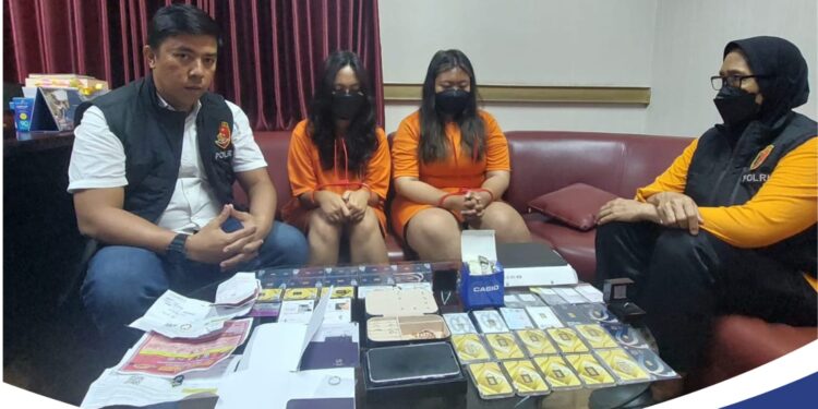 Gelapkan Perhiasan Senilai Rp635 Juta, 2 Karyawan Ditangkap