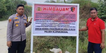 Polsek Klapanunggal Pasang Papan Imbauan di Lokasi Galian C, Ingatkan Penambang Patuhi Ketentuan Perizinan